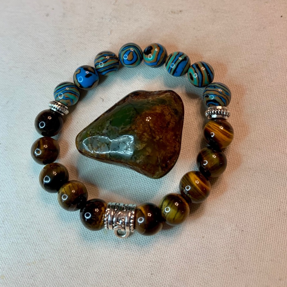 Healing crystal bracelet